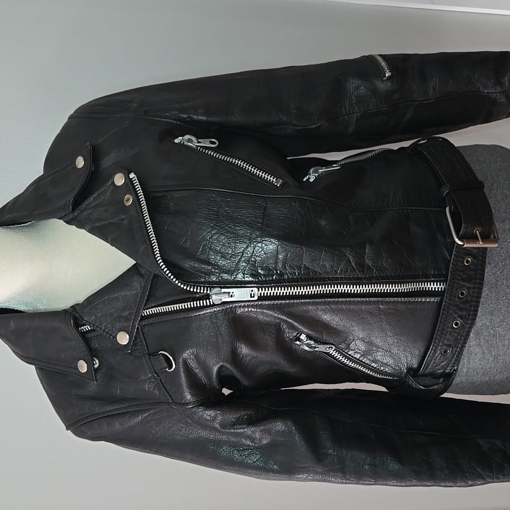 Y2K Women's Black Leather Motorcycle Belted Zipper Hi-Lo Jacket